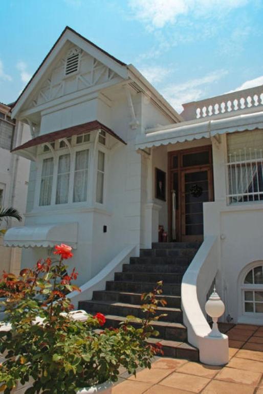 Sir Harveys Bed And Breakfast 다반 외부 사진