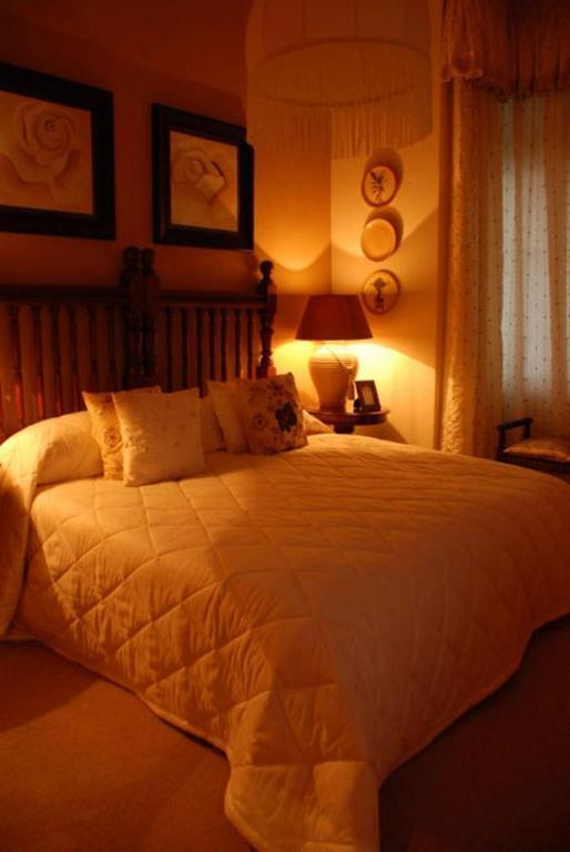 Sir Harveys Bed And Breakfast 다반 객실 사진
